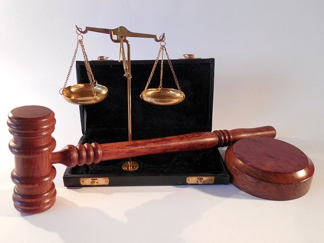 W czym potrafi nam pomóc radca prawny? W jakich rozprawach i w jakich dziedzinach prawa wesprze nam radca prawny?